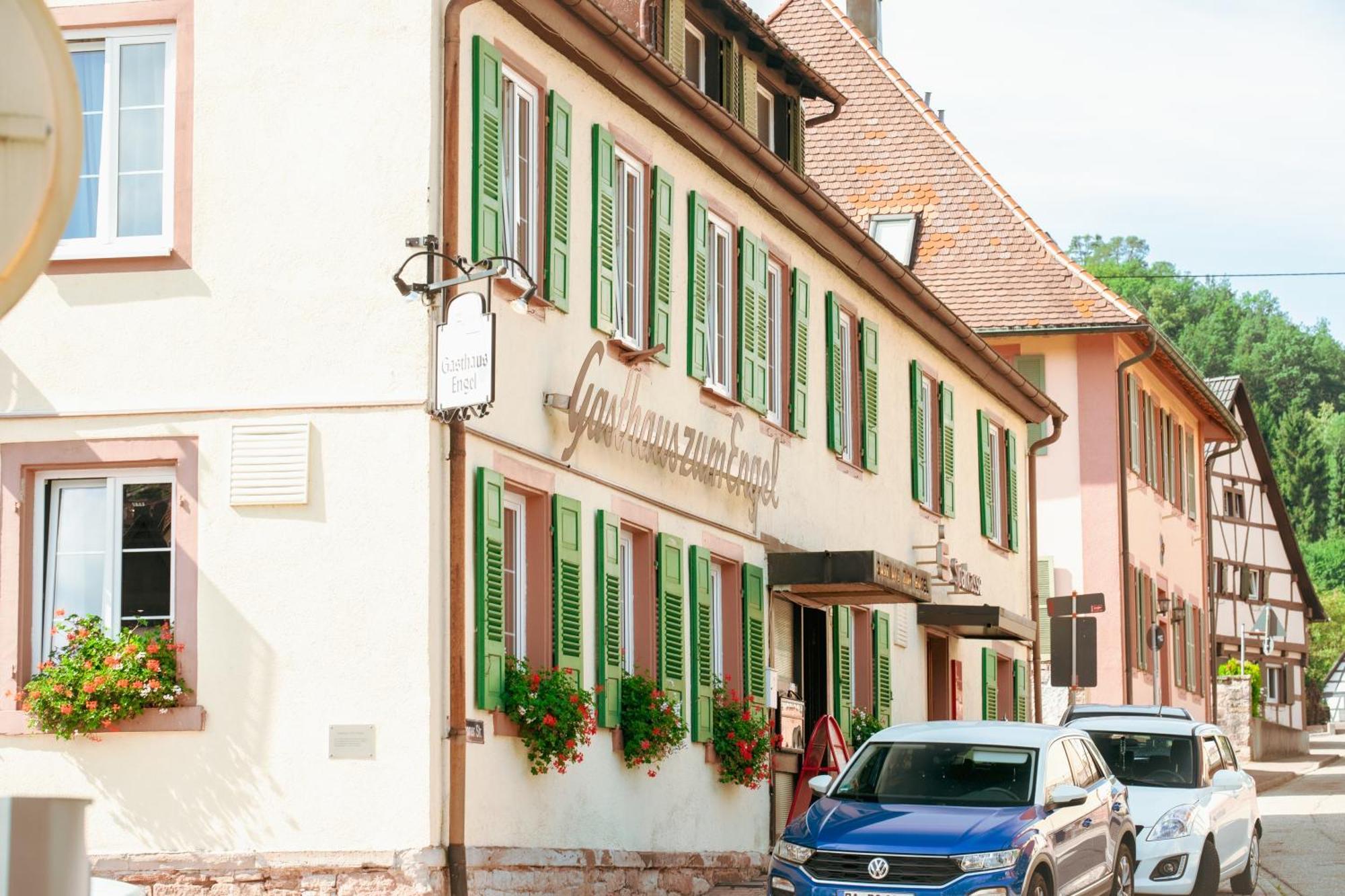 Landhotel Engel & Kreuz Gaggenau Buitenkant foto